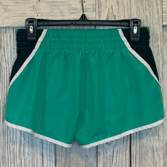 Nike Dri Fit Running Short for women’s sz Medium - Picture 2 of 9